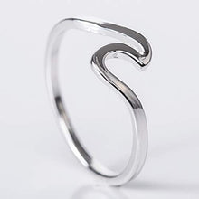 Carica l&#39;immagine nel visualizzatore di Gallery, Anello da donna, a forma di onda, artigianale, in acciaio inox, regalo silver - Ilgrandebazar