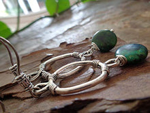 Carica l&#39;immagine nel visualizzatore di Gallery, ✿ LONG OVAL &amp; GREEN ROUND STONE ✿ Orecchini etnici con ganci lunghi decorati